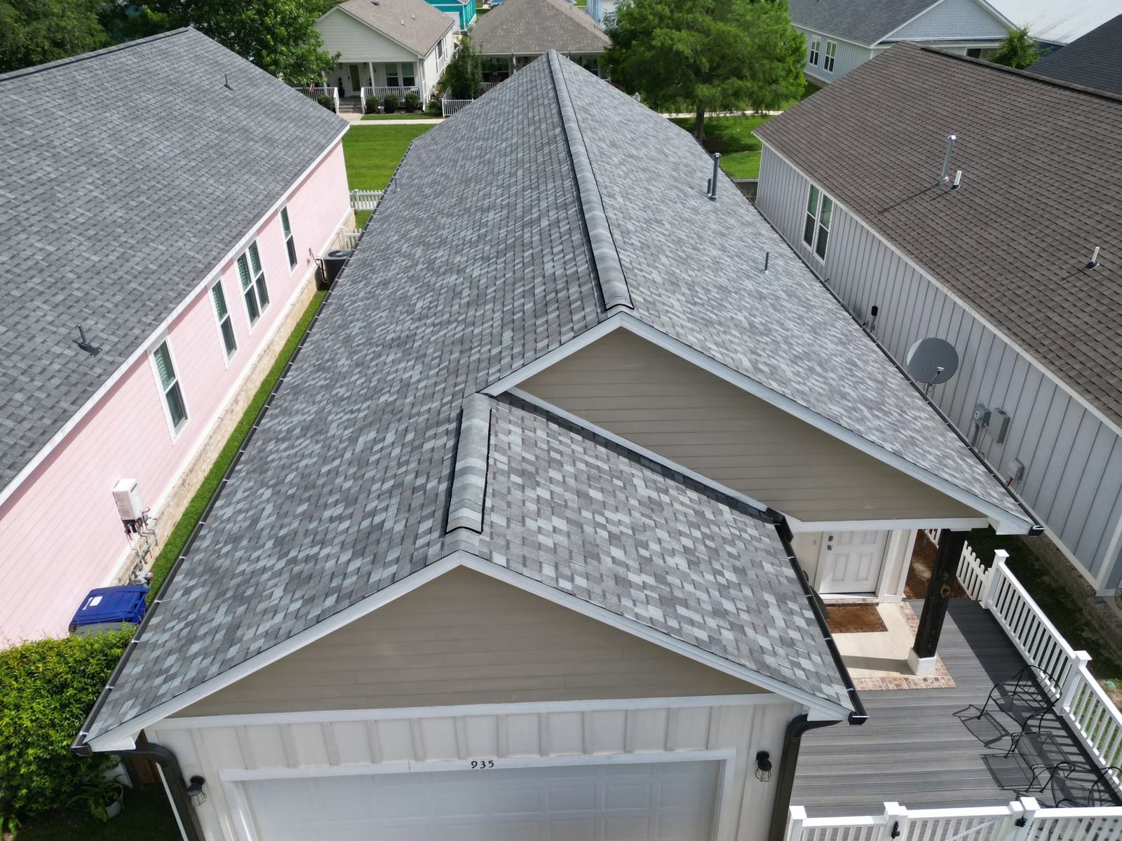 Finished gray architectural shingle roof, Baldwin County